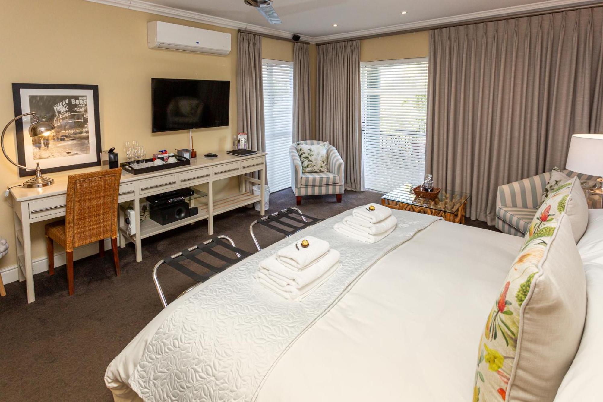 Pictures Guest House Boutique Hotel Oudtshoorn Exterior photo