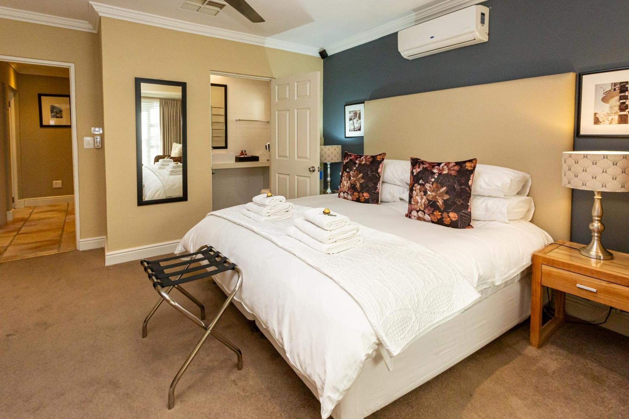 Pictures Guest House Boutique Hotel Oudtshoorn Exterior photo