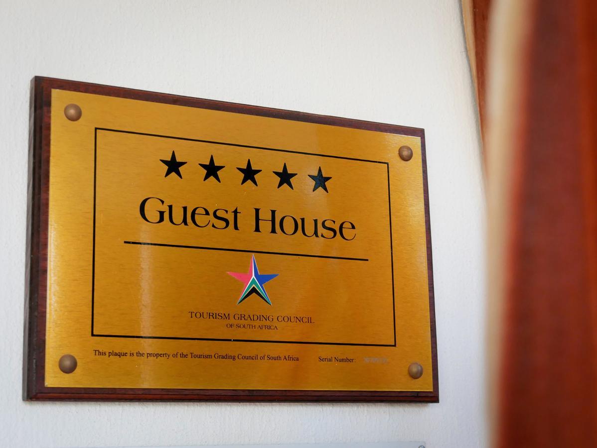 Pictures Guest House Boutique Hotel Oudtshoorn Exterior photo